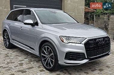 Позашляховик / Кросовер Audi Q7 2021 в Нововолинську