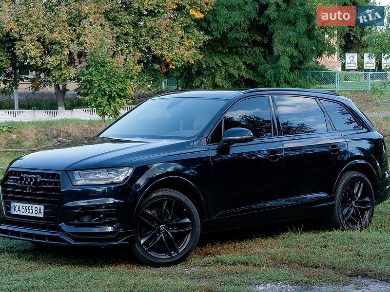 Внедорожник / Кроссовер Audi Q7 2016 в Киеве