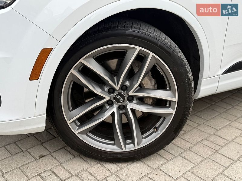 Внедорожник / Кроссовер Audi Q7 2017 в Самборе фото 18 Внедорожник / Кроссовер Audi Q7 2017 в Самборе