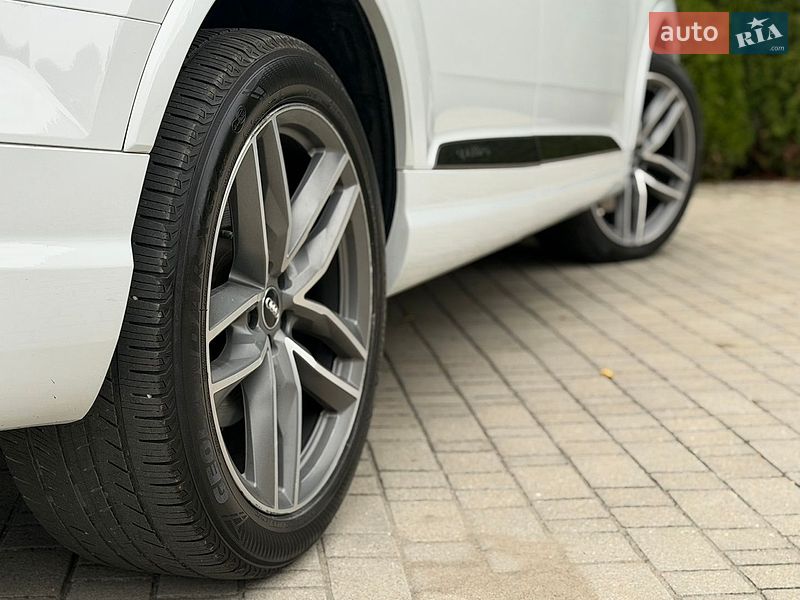 Внедорожник / Кроссовер Audi Q7 2017 в Самборе фото 31 Внедорожник / Кроссовер Audi Q7 2017 в Самборе