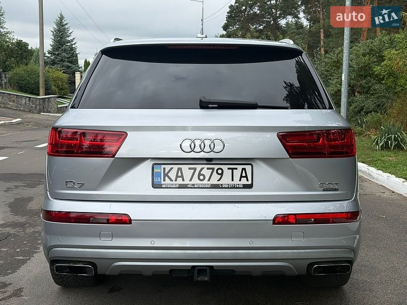 Позашляховик / Кросовер Audi Q7 2018 в Києві