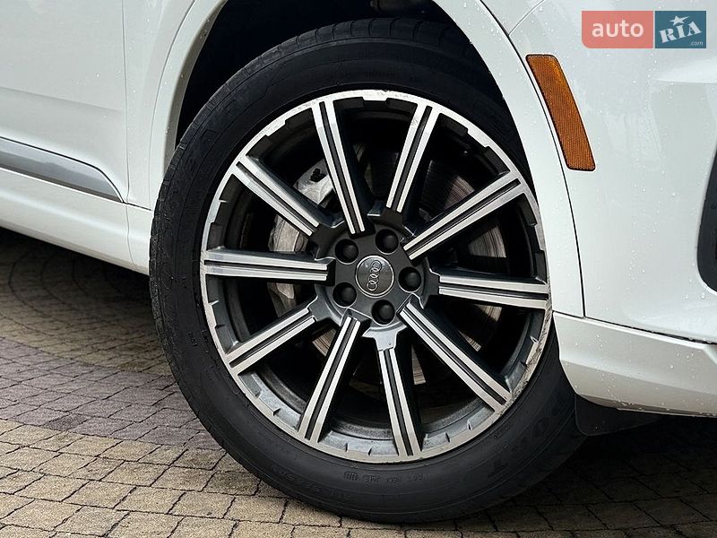 Внедорожник / Кроссовер Audi Q7 2016 в Львове