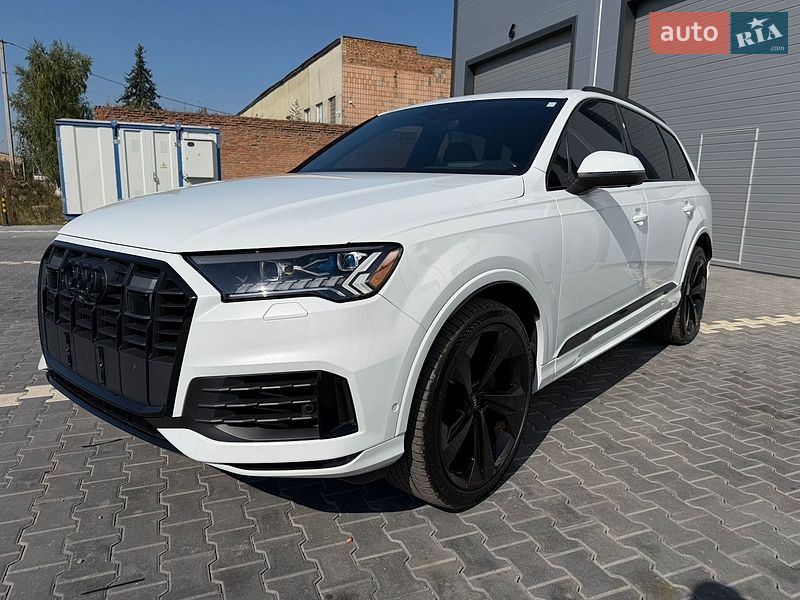 Позашляховик / Кросовер Audi Q7 2020 в Нововолинську