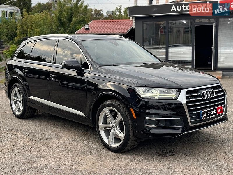 Позашляховик / Кросовер Audi Q7 2018 в Вінниці