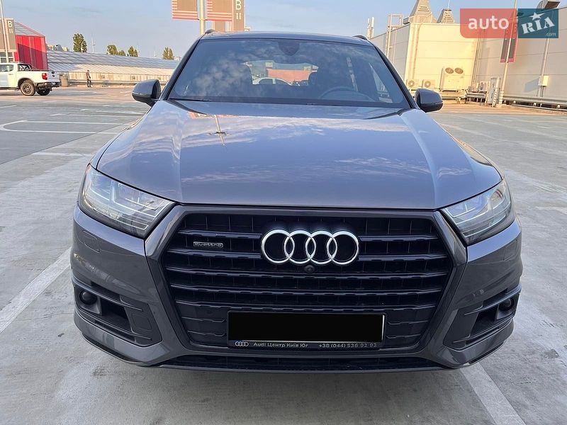 Позашляховик / Кросовер Audi Q7 2018 в Києві