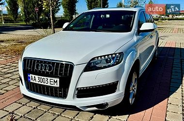 Внедорожник / Кроссовер Audi Q7 2013 в Киеве