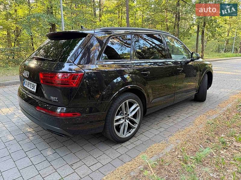Позашляховик / Кросовер Audi Q7 2017 в Львові