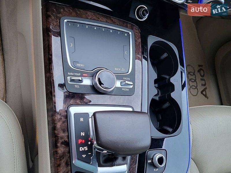 Позашляховик / Кросовер Audi Q7 2017 в Львові