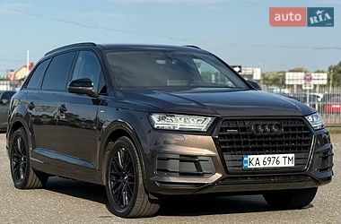 Внедорожник / Кроссовер Audi Q7 2016 в Киеве