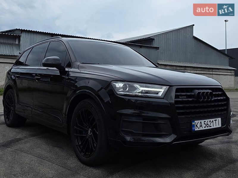 Позашляховик / Кросовер Audi Q7 2017 в Києві