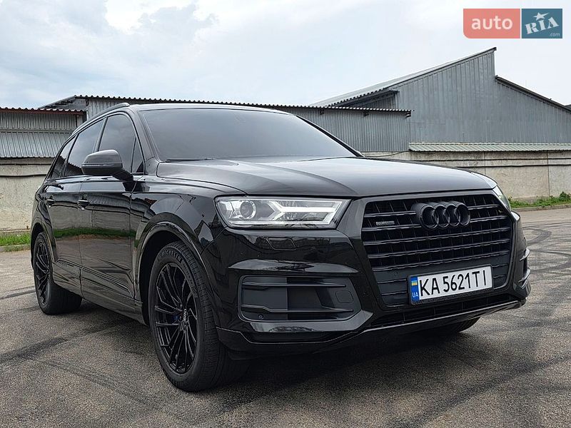 Позашляховик / Кросовер Audi Q7 2017 в Києві