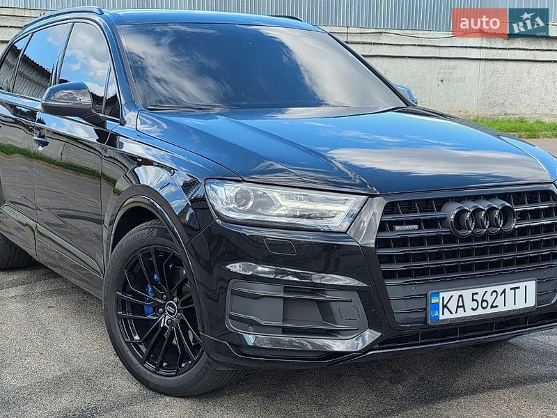 Позашляховик / Кросовер Audi Q7 2017 в Києві