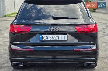 Позашляховик / Кросовер Audi Q7 2017 в Києві