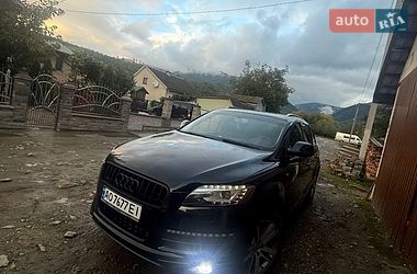 Позашляховик / Кросовер Audi Q7 2012 в Міжгір'ї