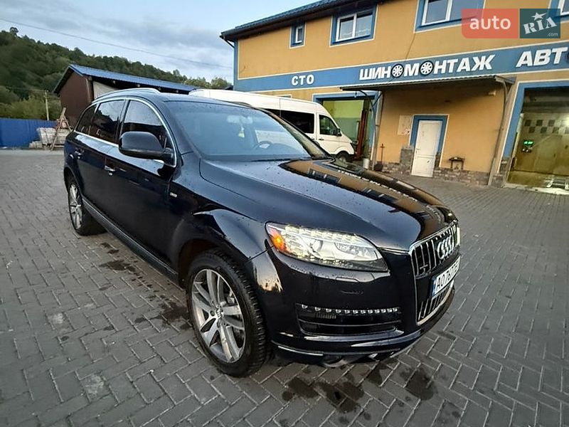 Позашляховик / Кросовер Audi Q7 2012 в Міжгір'ї