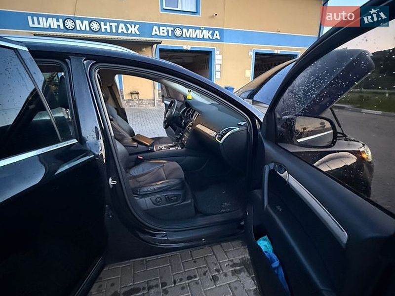 Позашляховик / Кросовер Audi Q7 2012 в Міжгір'ї