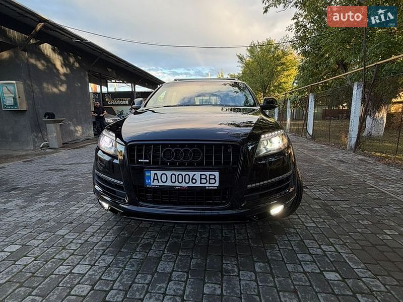 Внедорожник / Кроссовер Audi Q7 2013 в Мукачево