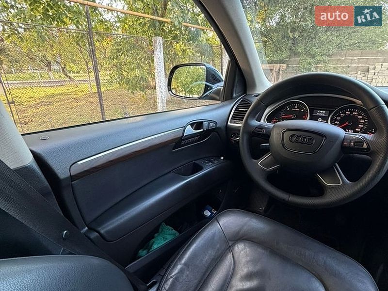Внедорожник / Кроссовер Audi Q7 2013 в Мукачево