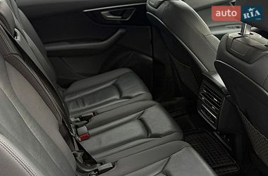 Позашляховик / Кросовер Audi Q7 2020 в Луцьку