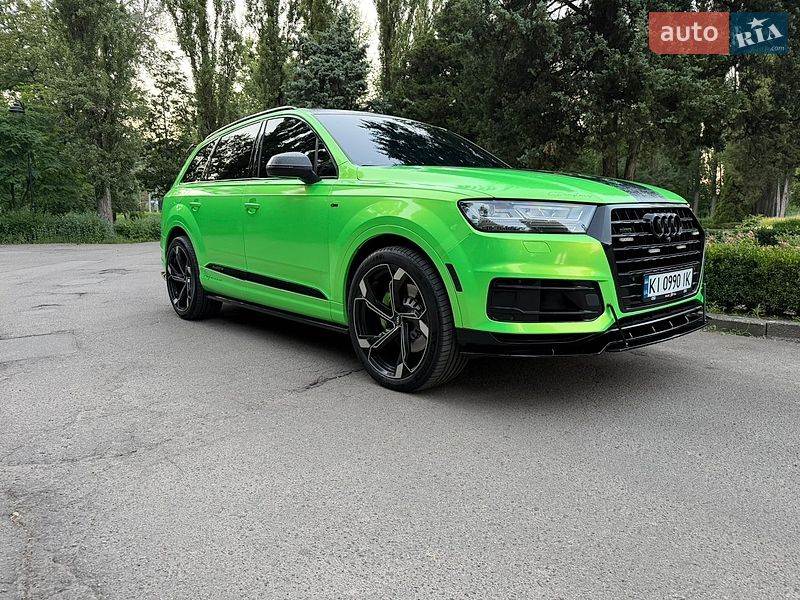 Внедорожник / Кроссовер Audi Q7 2016 в Киеве