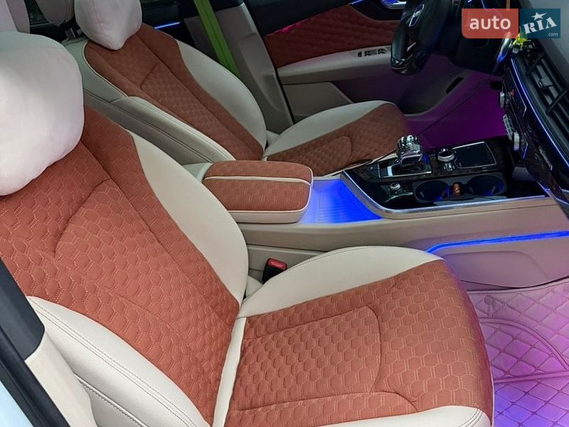 Внедорожник / Кроссовер Audi Q7 2016 в Киеве