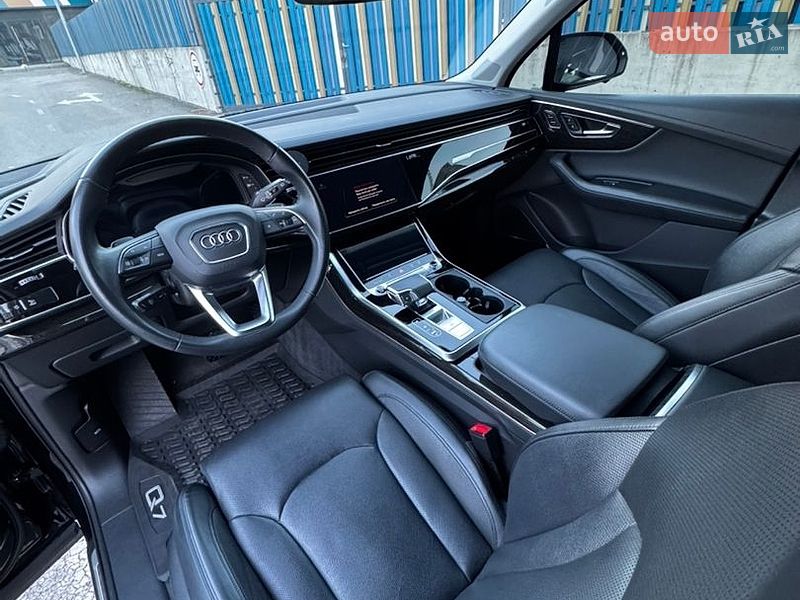 Позашляховик / Кросовер Audi Q7 2022 в Києві