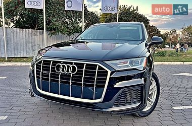 Внедорожник / Кроссовер Audi Q7 2019 в Киеве