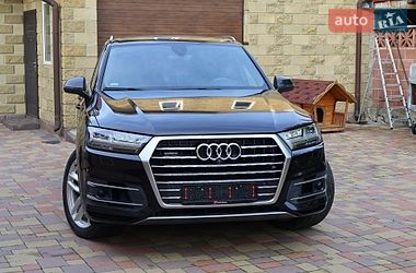 Позашляховик / Кросовер Audi Q7 2016 в Рівному