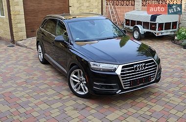 Позашляховик / Кросовер Audi Q7 2016 в Рівному
