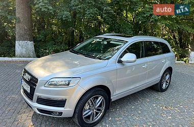 Внедорожник / Кроссовер Audi Q7 2008 в Черновцах