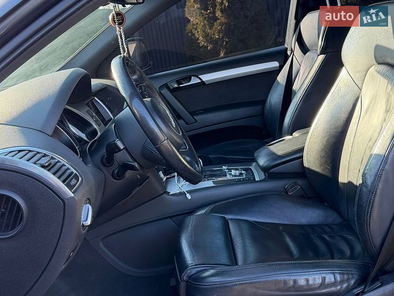 Позашляховик / Кросовер Audi Q7 2013 в Івано-Франківську