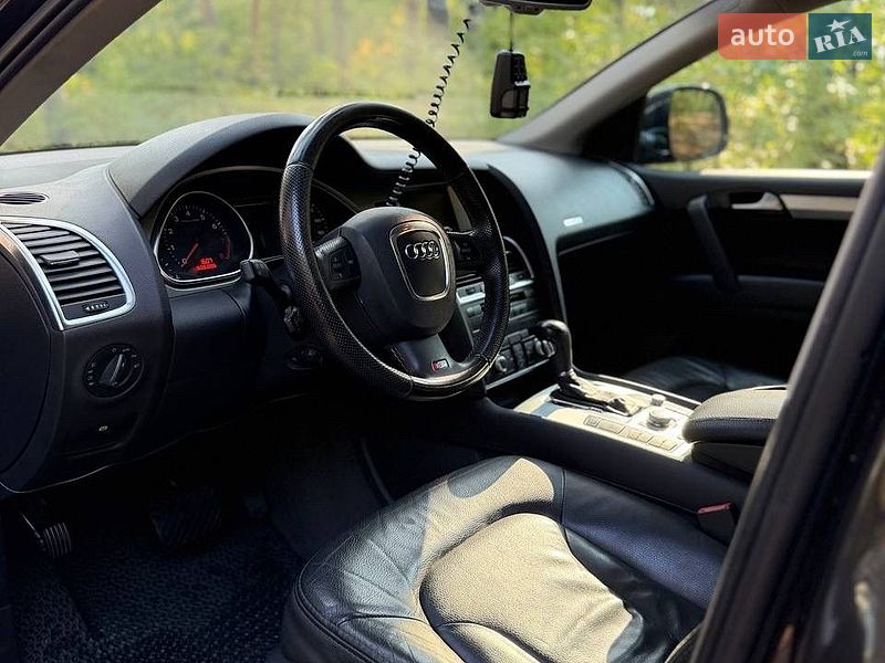 Позашляховик / Кросовер Audi Q7 2007 в Києві фото 32 Позашляховик / Кросовер Audi Q7 2007 в Києві