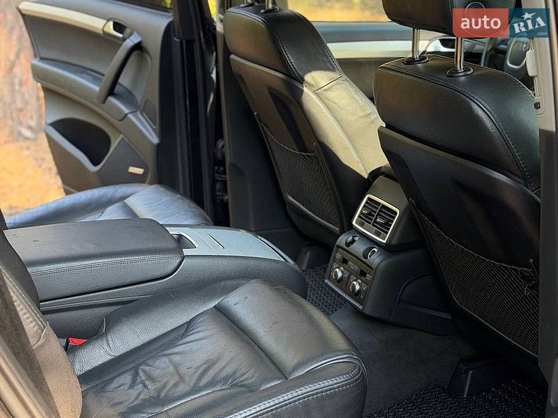 Позашляховик / Кросовер Audi Q7 2007 в Києві фото 40 Позашляховик / Кросовер Audi Q7 2007 в Києві