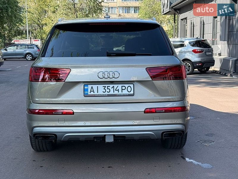 Позашляховик / Кросовер Audi Q7 2016 в Києві