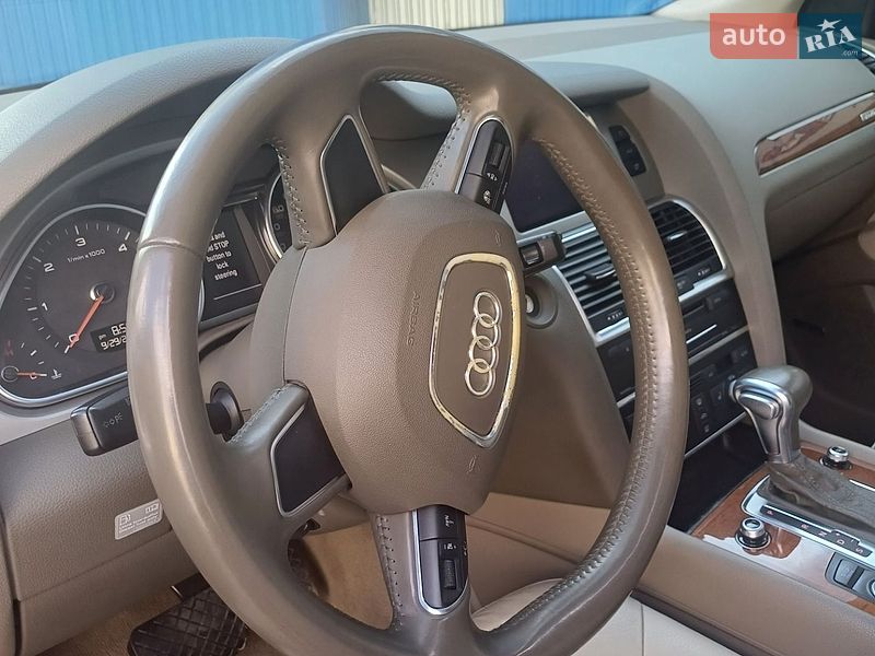 Позашляховик / Кросовер Audi Q7 2014 в Ковелі