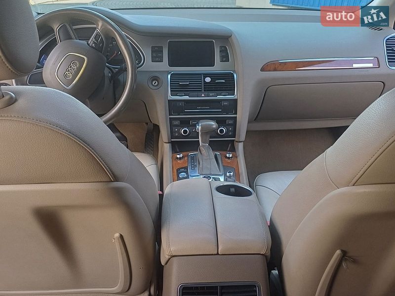 Позашляховик / Кросовер Audi Q7 2014 в Ковелі