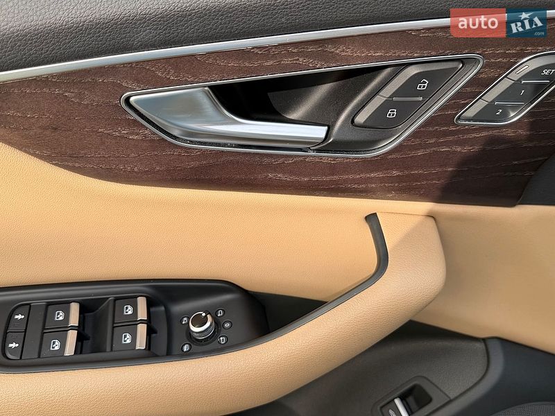 Позашляховик / Кросовер Audi Q7 2019 в Львові