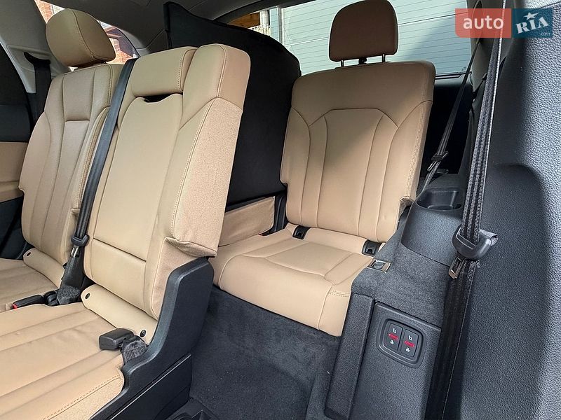 Позашляховик / Кросовер Audi Q7 2019 в Львові