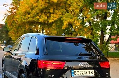 Позашляховик / Кросовер Audi Q7 2017 в Львові