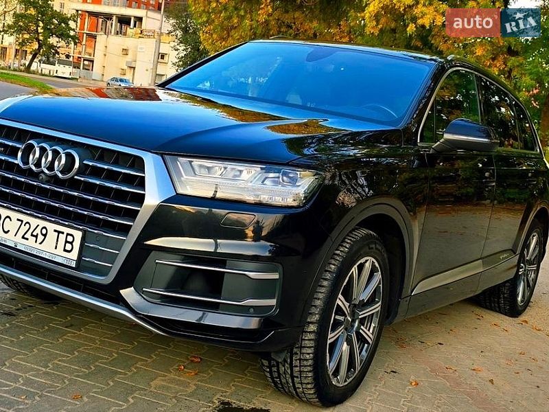 Позашляховик / Кросовер Audi Q7 2017 в Львові