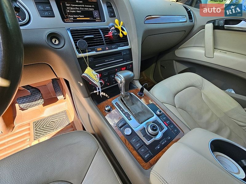 Позашляховик / Кросовер Audi Q7 2014 в Верхньодніпровську