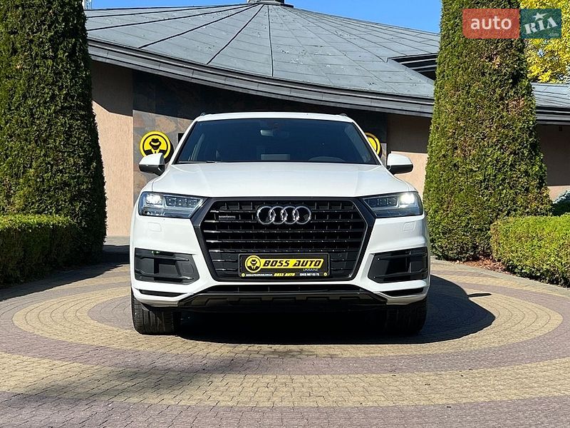 Позашляховик / Кросовер Audi Q7 2016 в Львові
