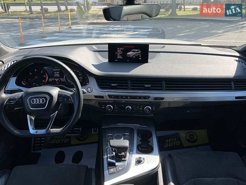 Позашляховик / Кросовер Audi Q7 2016 в Львові