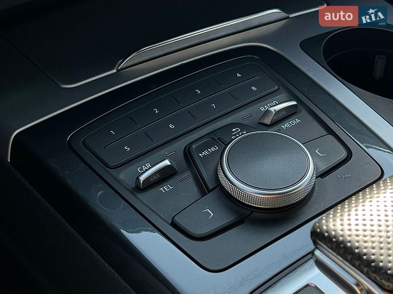 Позашляховик / Кросовер Audi Q7 2016 в Львові