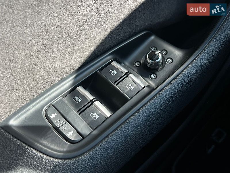 Позашляховик / Кросовер Audi Q7 2016 в Львові