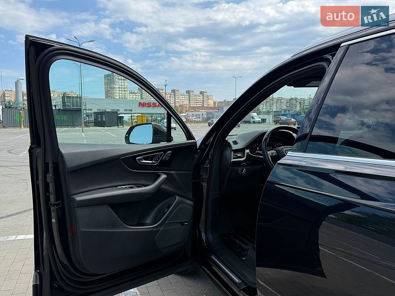 Позашляховик / Кросовер Audi Q7 2017 в Одесі