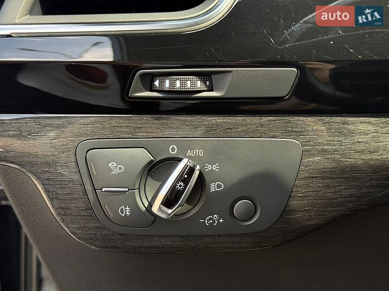 Позашляховик / Кросовер Audi Q7 2017 в Одесі