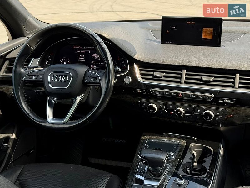 Позашляховик / Кросовер Audi Q7 2017 в Одесі
