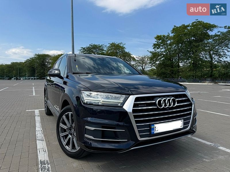 Позашляховик / Кросовер Audi Q7 2017 в Одесі