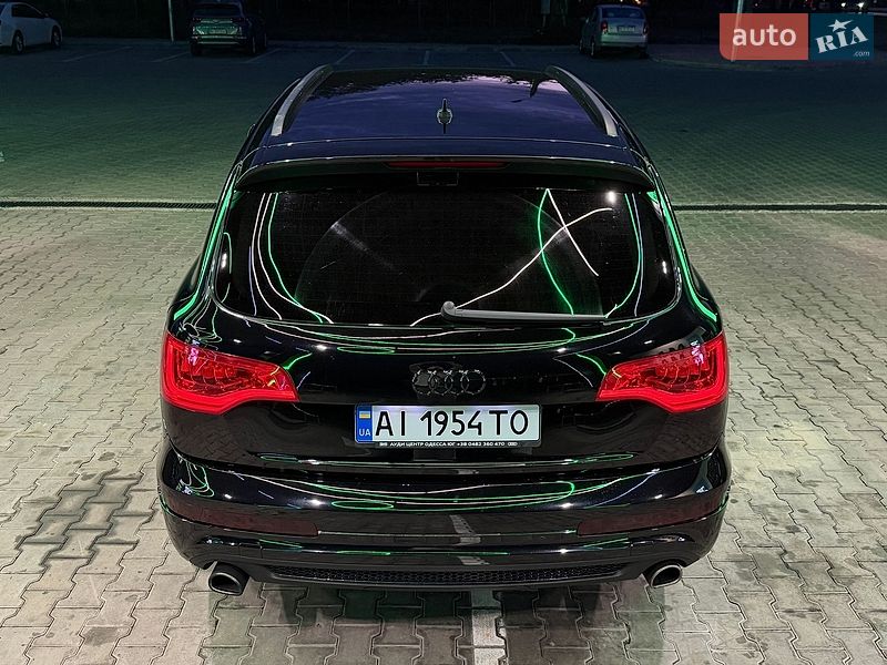 Внедорожник / Кроссовер Audi Q7 2013 в Одессе